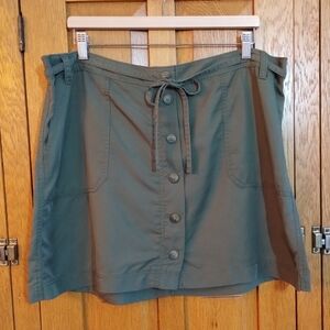 GAP army green pull-on button front belted mini skirt